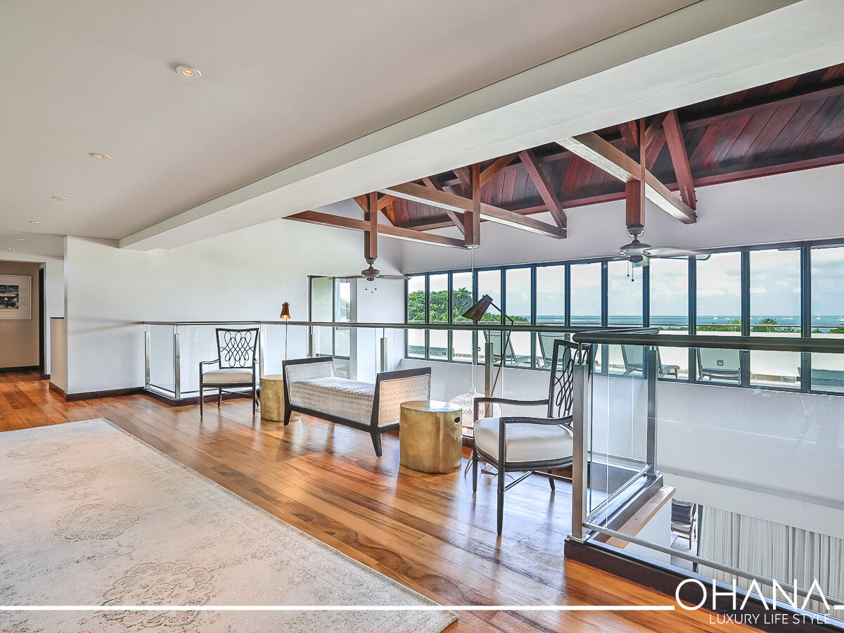 Image showcasing the process of buying a luxury villa with Ohana Mauritius in the beautiful setting of Mauritius